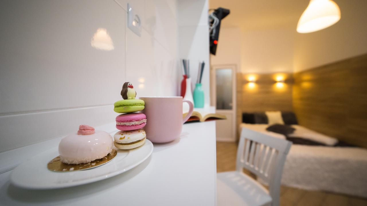 Smart Apartment On Filatova ลวีฟ ภายนอก รูปภาพ